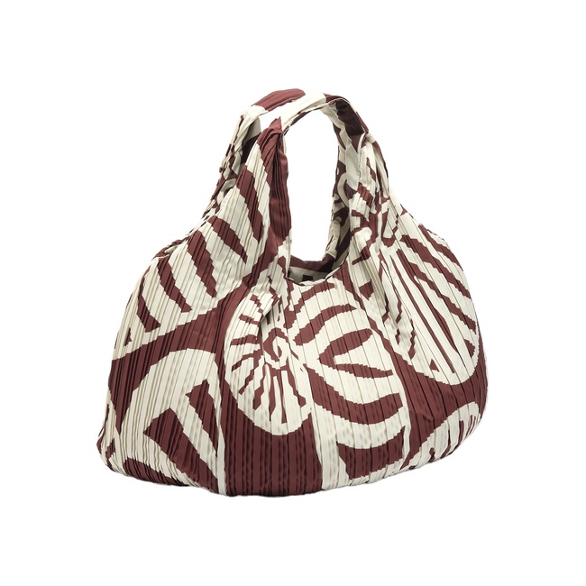 Фото ракурс 4 - Женская молочная сумка Parfois артикул 238133 _EC FW2025