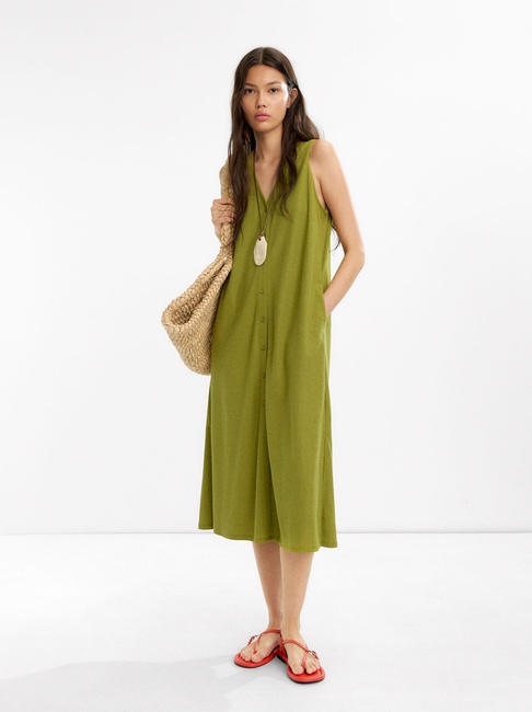 Женское зеленое платье Parfois артикул 234905 _OL FW2025 Фото ракурс 1 - Женское зеленое платье Parfois артикул 234905 _OL FW2025