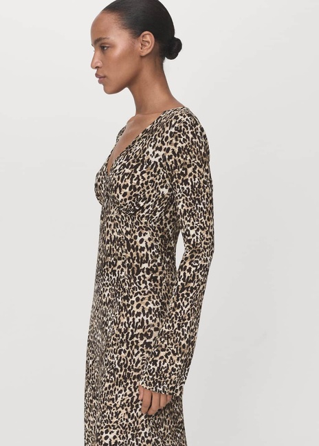 Женское черное платье Mango артикул 17045812 99 1 season Фото ракурс 3 - Женское черное платье Mango артикул 17045812 99 1 season