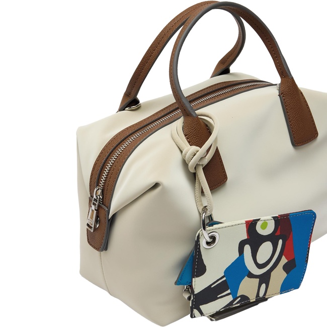 Фото ракурс 3 - Женская молочная сумка Parfois артикул 233759 _EC FW2025