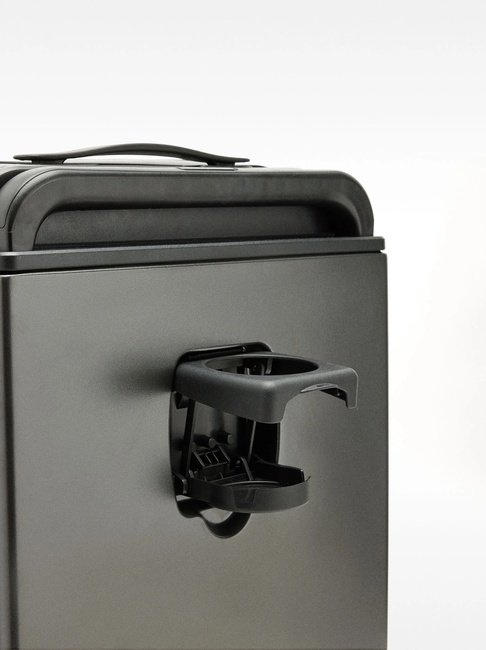 Фото ракурс 4 - Женский серый чемодан Parfois артикул 231910 _GY FW2025