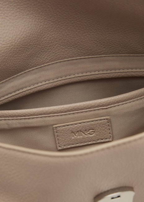 Женская молочная сумка Mango артикул 17045820 02 1 season Фото ракурс 4 - Женская молочная сумка Mango артикул 17045820 02 1 season