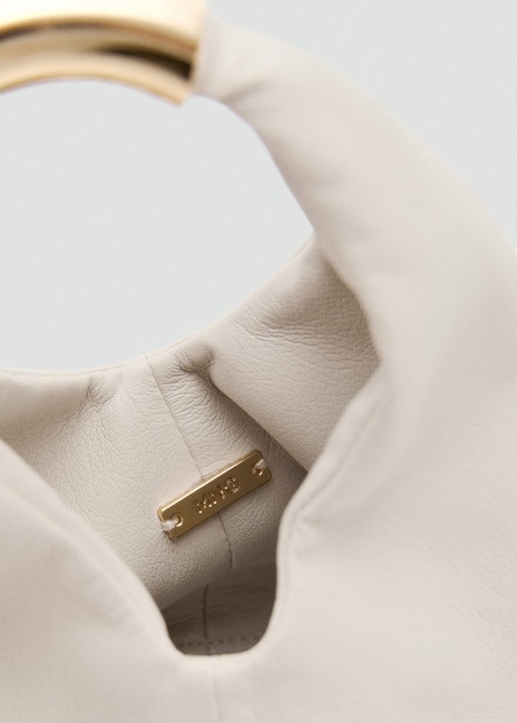 Женская молочная сумка Mango артикул 17004452 02 1 season Фото ракурс 5 - Женская молочная сумка Mango артикул 17004452 02 1 season