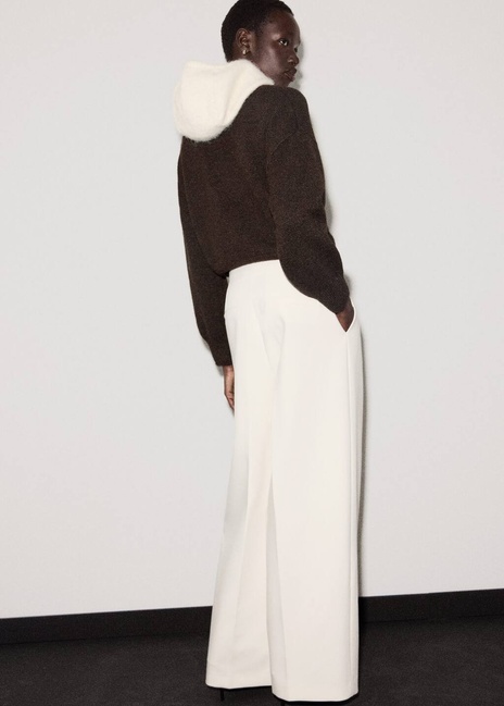 Жіночий коричневий джемпер Mango артикул 17007824 32 1 season Фото ракурс 2 - Жіночий коричневий джемпер Mango артикул 17007824 32 1 season