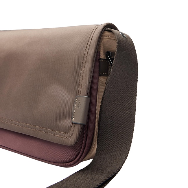 Фото ракурс 3 - Женская бордовая сумка Parfois артикул 242456 _BU SS2026