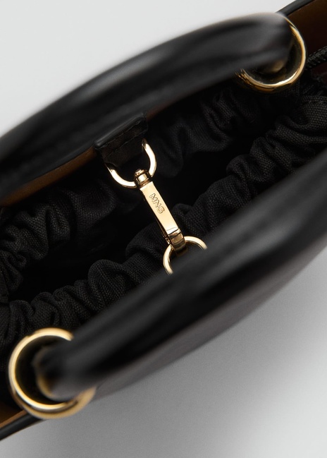 Фото ракурс 3 - Жіноча чорна сумка Mango артикул 87024809 99 8 season