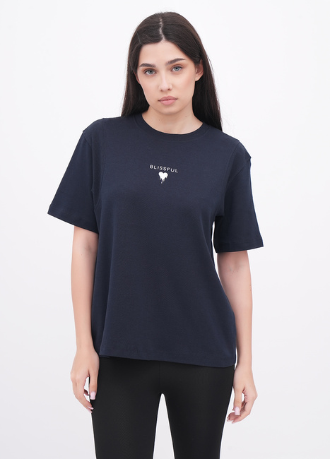 Фото ракурс 1 - Жіноча синя футболка EQUILIBRI артикул W213 098 000 NAVY BLUE FW2025