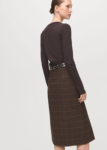 Фото ракурс 2 - Жіночий коричневий лонгслів Mango артикул 27001352 30 2 season