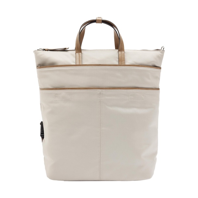 Фото ракурс 1 - Жіночий молочний рюкзак Parfois артикул 236810 _EC FW2025