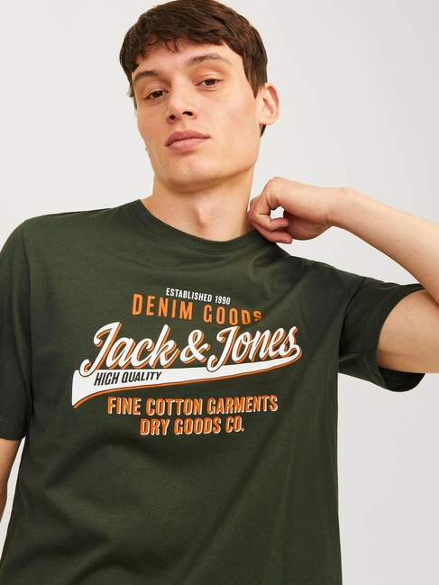 Фото ракурс 6 - Мужская зелёная футболка Jack & Jones  артикул 12254862 Kombu Green FW2024