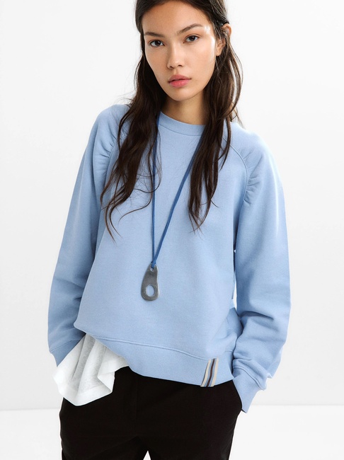 Жіночий синій світшот Parfois артикул 233007 _BL SS2025 Фото ракурс 1 - Жіночий синій світшот Parfois артикул 233007 _BL SS2025