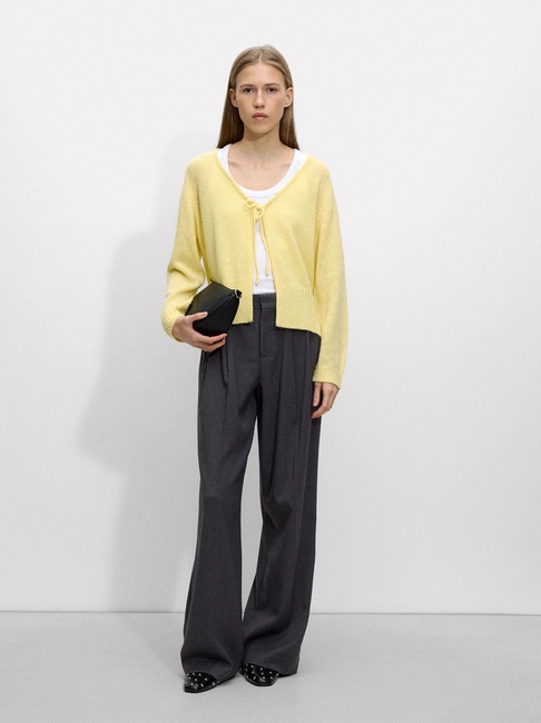 Жіночий жовтий кардиган Parfois артикул 230533 _YL SS2025 Фото ракурс 4 - Жіночий жовтий кардиган Parfois артикул 230533 _YL SS2025