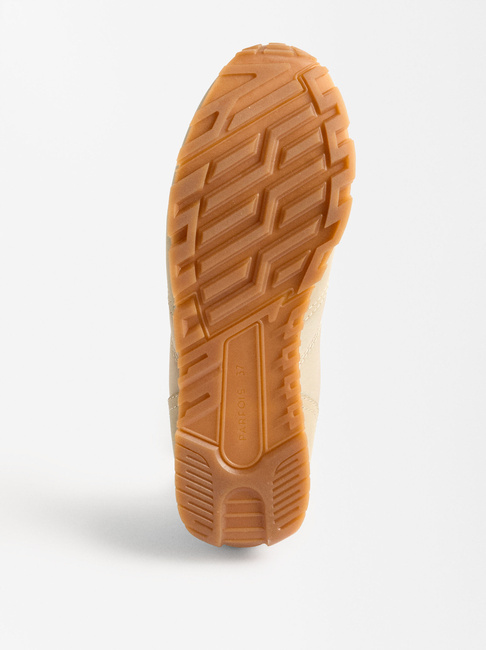 Женские бежевые кроссовки Parfois артикул 224805 _BG FW2025 Фото ракурс 6 - Женские бежевые кроссовки Parfois артикул 224805 _BG FW2025