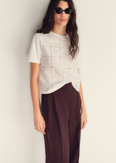 Фото ракурс 1 - Жіноча молочна футболка Mango артикул 17051213 02 1 season