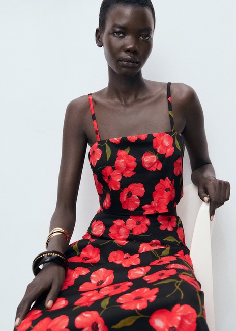 Женская черная юбка Mango артикул 17042905 99 1 season Фото ракурс 4 - Женская черная юбка Mango артикул 17042905 99 1 season