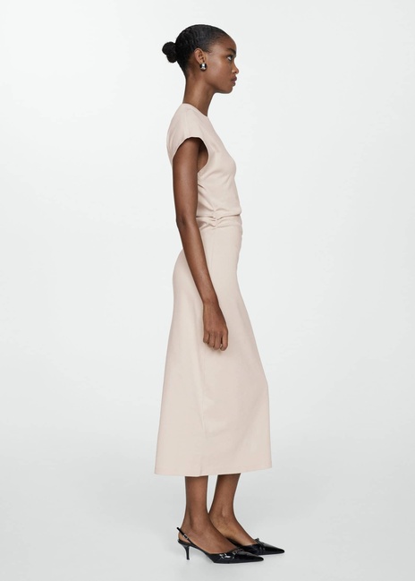 Женское бежевое платье Mango артикул 67057135 07 6 season Фото ракурс 4 - Женское бежевое платье Mango артикул 67057135 07 6 season