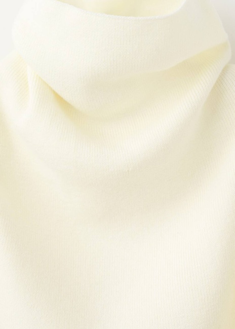 Жіночий молочний джемпер Mango артикул 17009123 05 1 season Фото ракурс 5 - Жіночий молочний джемпер Mango артикул 17009123 05 1 season