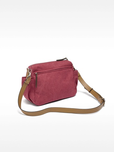 Фото ракурс 2 - Жіноча червона сумка Parfois артикул 233999 _RD FW2025