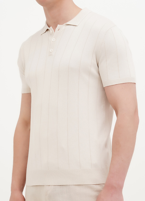 Фото ракурс 3 - Мужская бежевая футболка поло EQUILIBRI артикул M314 003 000 Beige SS2025