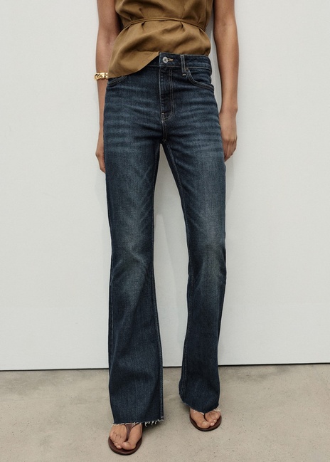 Фото ракурс 1 - Женские синие джинсы Mango артикул 17015821 TO 1 season