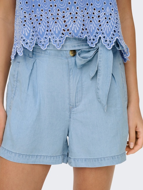 Фото ракурс 6 - Женские синие шорты Only артикул 15338315 LIGHT BLUE DENIM SS2025