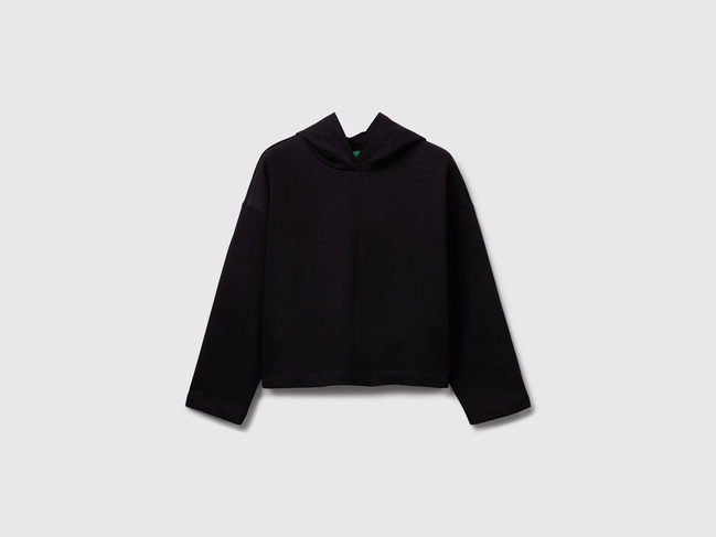 Чорнe худі для дівчаток Benetton артикул 3NBMC2053.G 100 25A Фото ракурс 1 - Чорнe худі для дівчаток Benetton артикул 3NBMC2053.G 100 25A