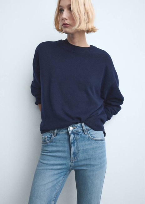 Жіночі сині джинси Mango артикул 27001243 TM 2 season Фото ракурс 4 - Жіночі сині джинси Mango артикул 27001243 TM 2 season