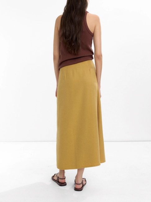 Женская желтая юбка Parfois артикул 234108 _MD FW2025 Фото ракурс 2 - Женская желтая юбка Parfois артикул 234108 _MD FW2025