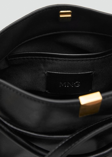 Фото ракурс 5 - Женская черная сумка Mango артикул 17004449 99 1 season