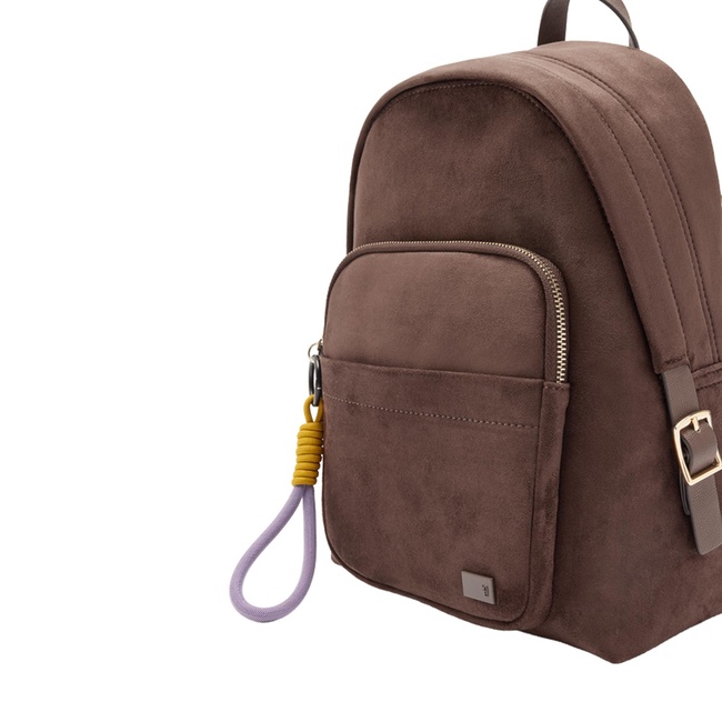 Жіночий коричневий рюкзак Parfois артикул 240198 _BN FW2025 Фото ракурс 3 - Жіночий коричневий рюкзак Parfois артикул 240198 _BN FW2025