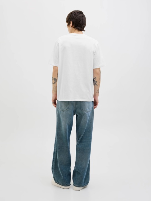 Фото ракурс 2 - Мужская белая футболка Jack & Jones артикул 12276784 bright white FW2025