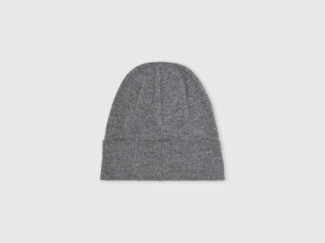 Фото ракурс 1 - Жіноча сіра шапка Benetton артикул 1002DA010 507 25A