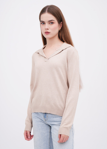 Фото ракурс 1 - Жіноча бежева футболка поло EQUILIBRI артикул BW314001 000 Beige FW2025