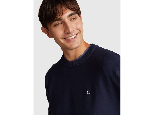 Фото ракурс 3 - Чоловічий синій светр Benetton артикул 1V4KU10AF 016 25A