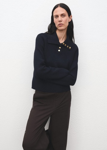 Фото ракурс 1 - Женский синий джемпер Mango артикул 17007786 56 1 season