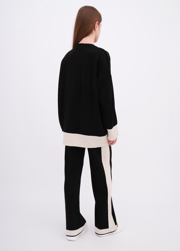 Фото ракурс 2 - Жіночі чорні штани EQUILIBRI артикул W391 039 200 Black FW2025