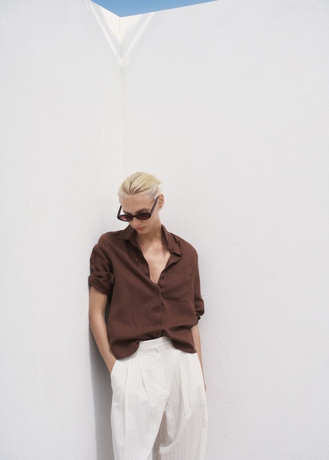 Жіноча коричнева сорочка Mango артикул 17092548 32 1 season Фото ракурс 4 - Жіноча коричнева сорочка Mango артикул 17092548 32 1 season