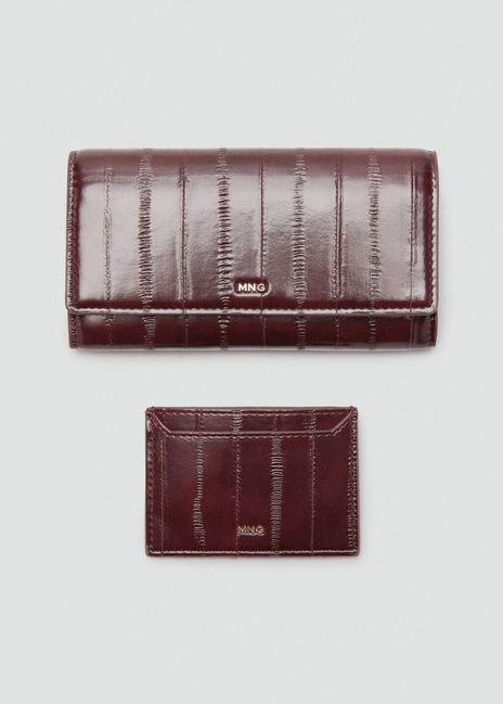 Женский бордовый кошелёк Mango артикул 27041276 78 2 season Фото ракурс 5 - Женский бордовый кошелёк Mango артикул 27041276 78 2 season