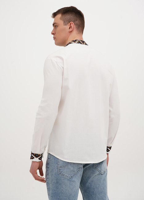 Чоловіча біла сорочка EQUILIBRI артикул M422 004 000 White SS2025 Фото ракурс 2 - Чоловіча біла сорочка EQUILIBRI артикул M422 004 000 White SS2025