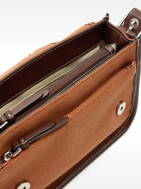 Жіноча помаранчева сумка Parfois артикул 2325841 ORM FW2025 Фото ракурс 3 - Жіноча помаранчева сумка Parfois артикул 2325841 ORM FW2025