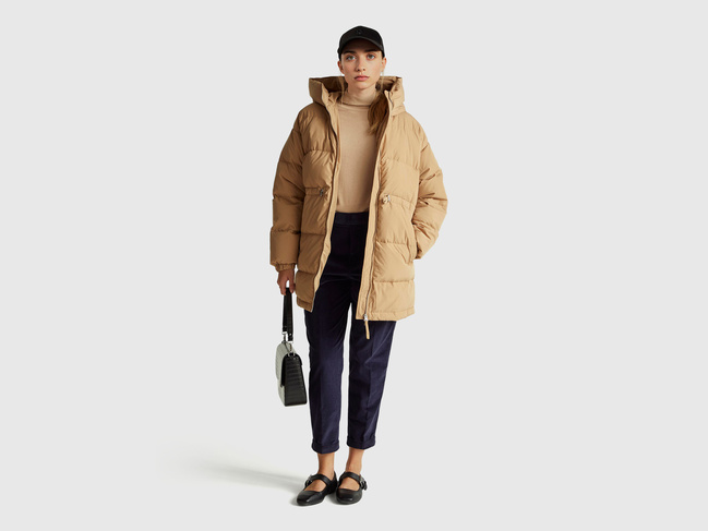 Фото ракурс 6 - Жіноча коричнева куртка Benetton артикул 22T6DN087 193 25A