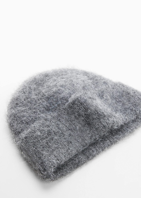 Фото ракурс 1 - Женская серая шапка Mango артикул 57057737 94 5 season