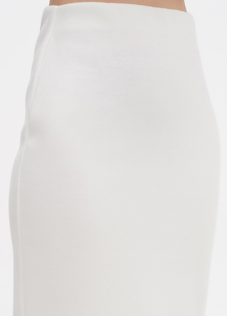 Фото ракурс 4 - Женская молочная юбка EQUILIBRI  артикул TSV AN Skirt MILK FW2024