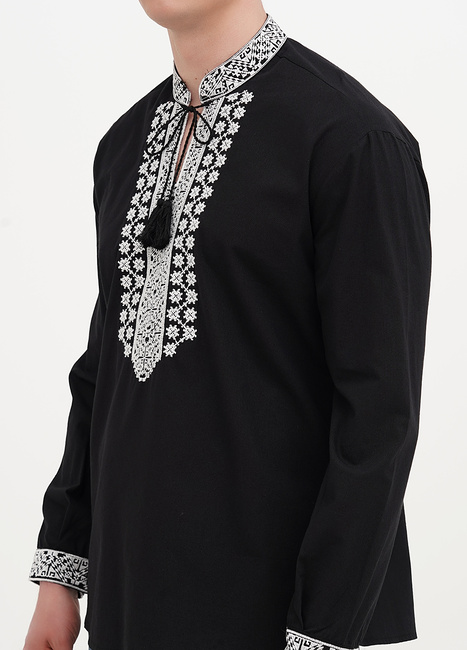 Фото ракурс 3 - Чоловіча чорна сорочка EQUILIBRI артикул M422 003 000 Black SS2025