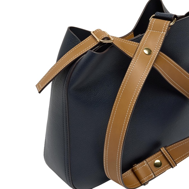 Жіноча синя сумка Parfois артикул 234819 _NV FW2025 Фото ракурс 3 - Жіноча синя сумка Parfois артикул 234819 _NV FW2025