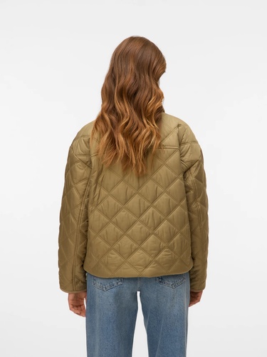 Фото ракурс 2 - Женская зеленая куртка Vero Moda артикул 10336024 Mermaid FW2025