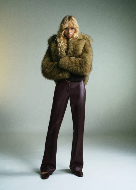 Фото ракурс 5 - Женские бордовые брюки Mango артикул 17097803 77 1 season