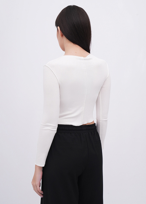 Женский белый лонгслив EQUILIBRI артикул W215 025 000 White FW2025 Фото ракурс 2 - Женский белый лонгслив EQUILIBRI артикул W215 025 000 White FW2025