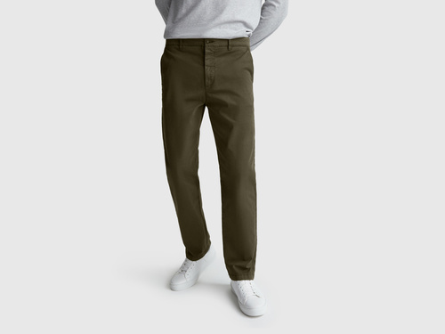 Фото ракурс 1 - Мужские хаки штаны Benetton артикул 4TZYUF05H 27V 25A