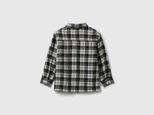 Фото ракурс 2 - Біло-чорна сорочка Benetton для хлопчиків артикул 5LQHGQ02S.P 942 25A